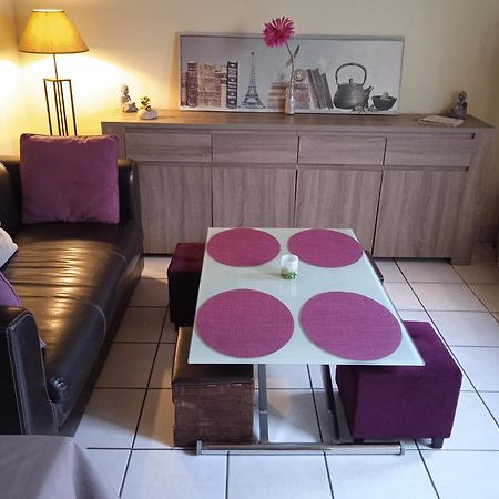 Chez Fa Et Pascal Villa Lanester Luaran gambar